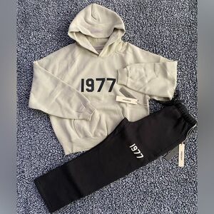 Men’s Fear of God Essentials Bundle, Hoodie & Sweatpants, Size XXS, NIB